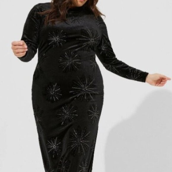 Torrid Maxi Beaded Embroidery Velvet Mock Neck Dress SZ 1 - Gently Used - Picture 1 of 12